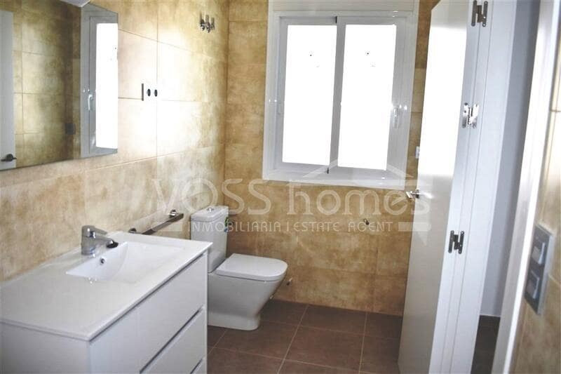 3 soveværelse Villa til salg i Huercal-Overa med swimmingpool - € 195.000 (Ref: 6791828)