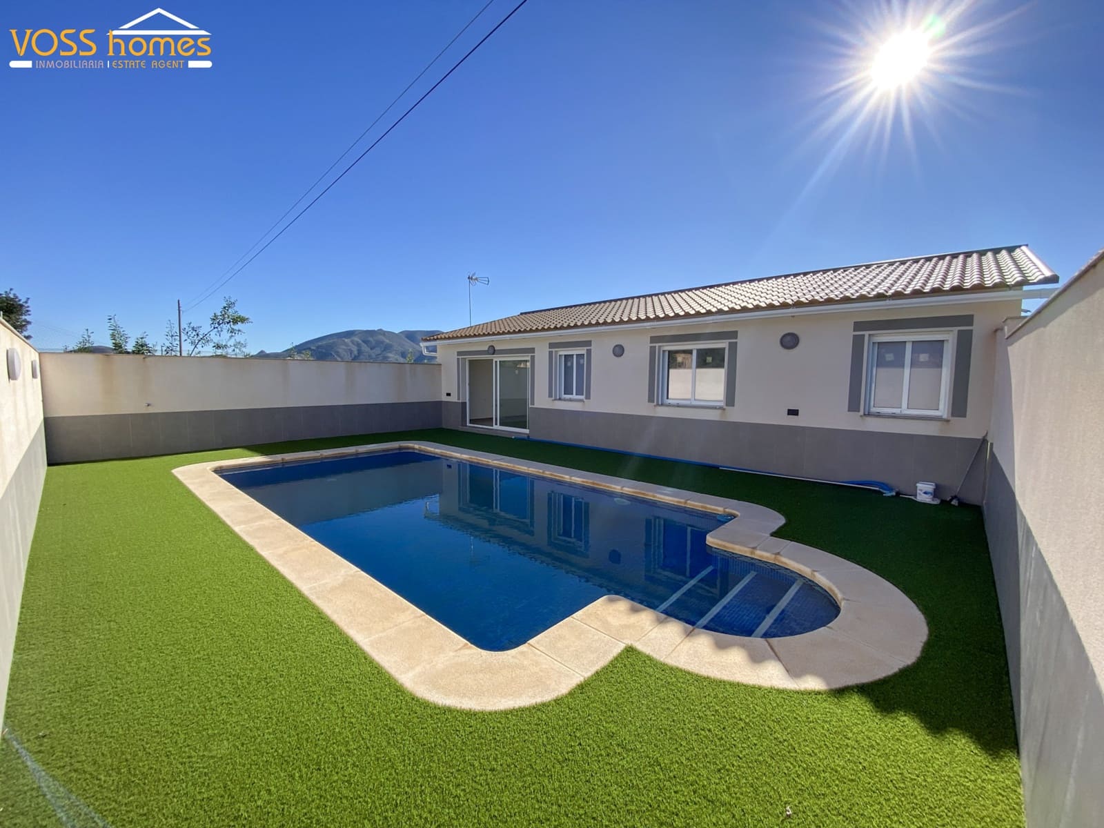 3 bedroom Villa for sale in Puerto Lumbreras with pool - € 195,000 (Ref: 6791828)