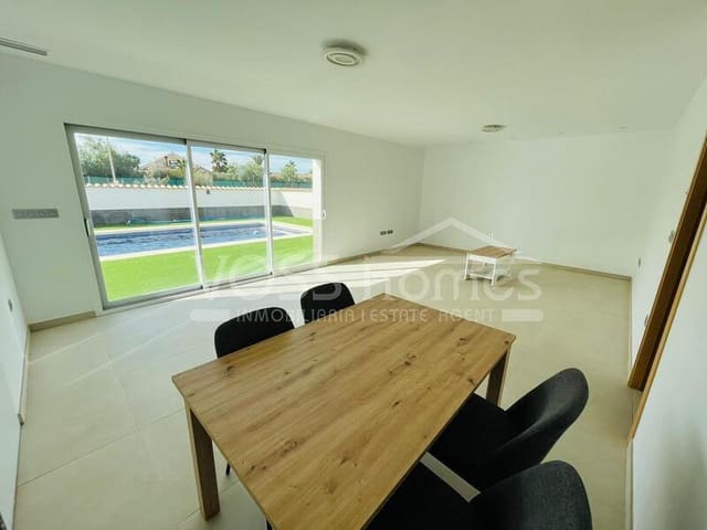 5 bedroom Villa for sale in Puerto Lumbreras with pool - € 340,000 (Ref: 7687652)