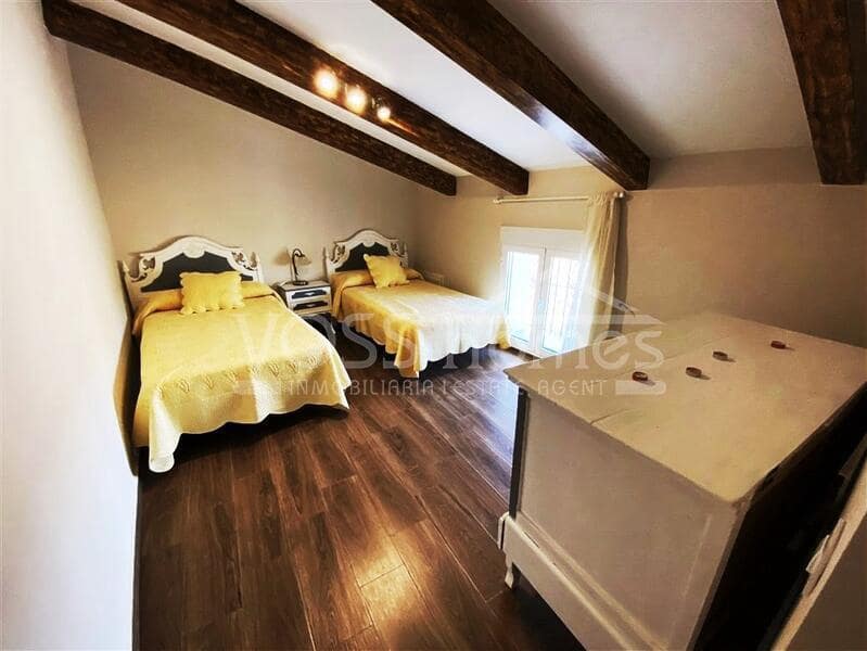 4 bedroom Finca/Country House for rent in Huercal-Overa - € 700 (Ref: 7765074)