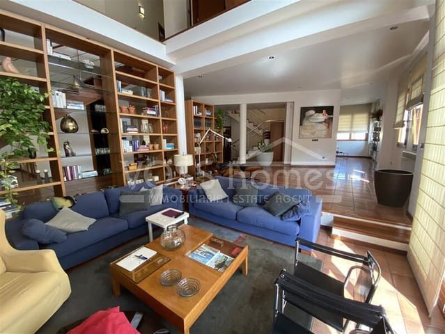 4 soveværelse Villa til salg i Huércal-Overa med swimmingpool - € 799.950 (Ref: 7927743)