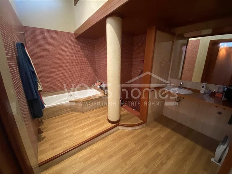 4 soveværelse Villa til salg i Huercal-Overa med swimmingpool - € 799.950 (Ref: 7927743)