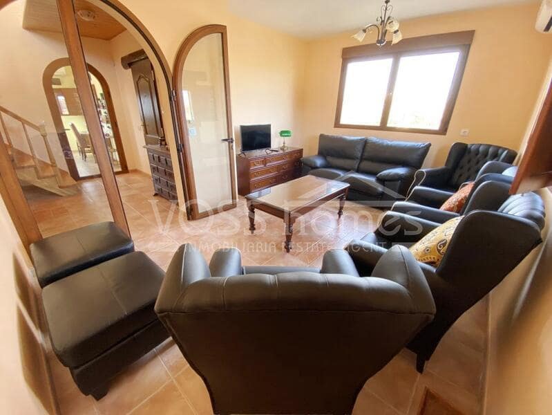 3 bedroom Villa for sale in Zurgena with pool - € 299,000 (Ref: 8096989)