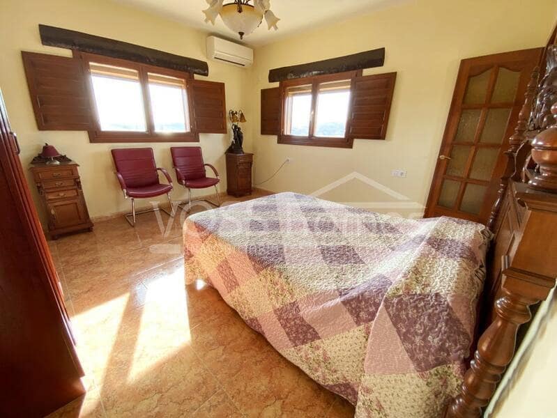 3 bedroom Villa for sale in Zurgena with pool - € 299,000 (Ref: 8096989)