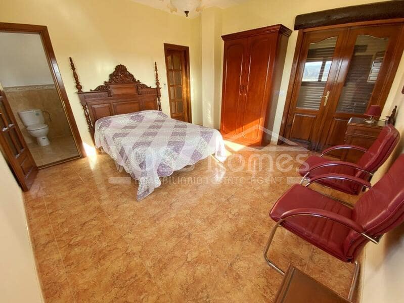 3 bedroom Villa for sale in Zurgena with pool - € 299,000 (Ref: 8096989)