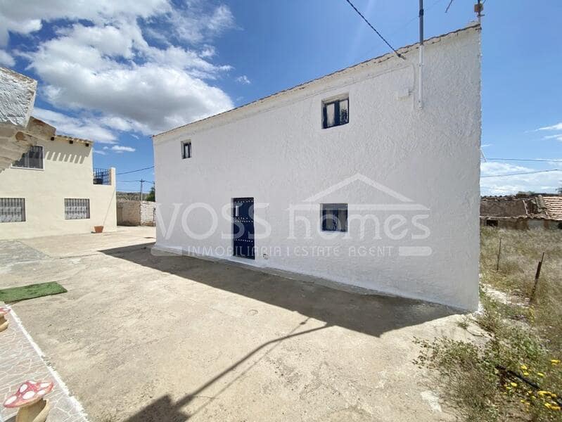 3 soveværelse Finca/Landehus til salg i Huercal-Overa - € 58.000 (Ref: 8135348)