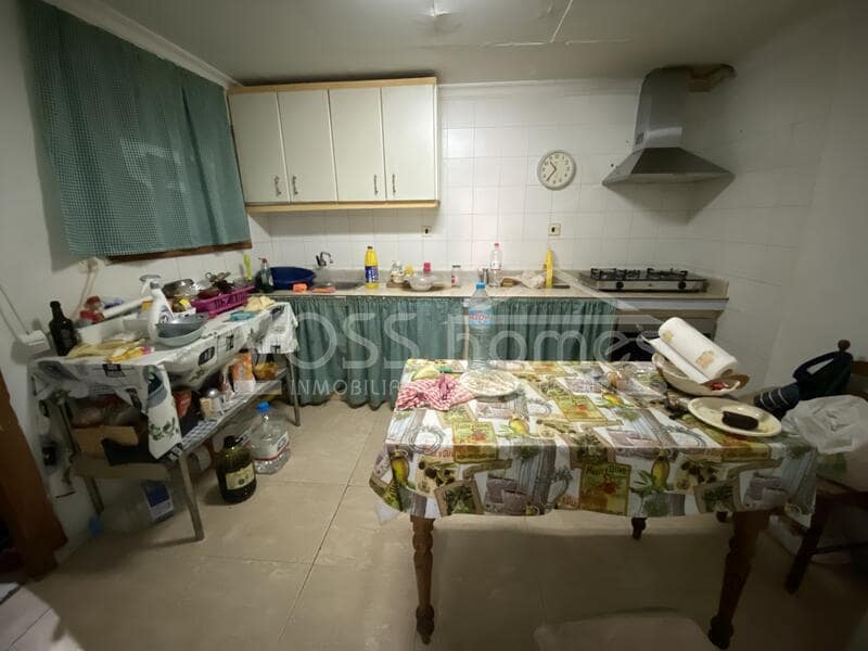 Commercial for rent in Huercal-Overa - € 300 (Ref: 8243974)