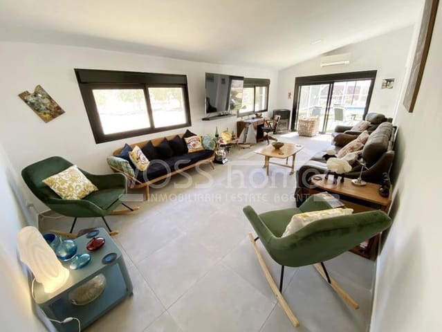 4 bedroom Finca/Country House for sale in Huércal-Overa with pool - € 274,950 (Ref: 8353452)