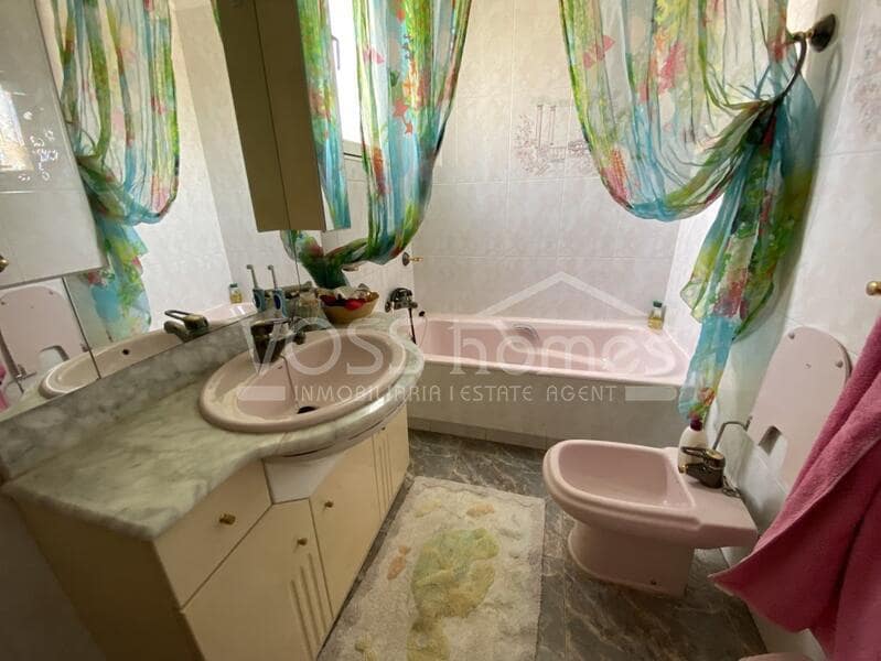 6 soveværelse Byhus til salg i Huercal-Overa - € 97.000 (Ref: 8425398)