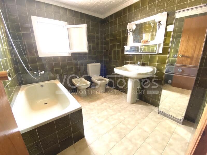 6 soveværelse Byhus til salg i Huercal-Overa - € 97.000 (Ref: 8425398)