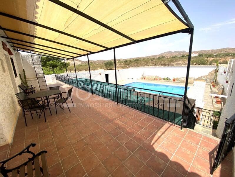 6 soveværelse Finca/Landehus til salg i Taberno med swimmingpool - € 199.950 (Ref: 8465505)
