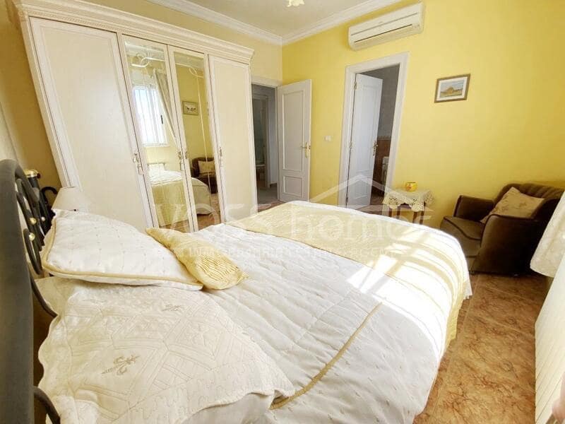 4 soveværelse Villa til salg i Huercal-Overa med swimmingpool - € 405.000 (Ref: 8530686)