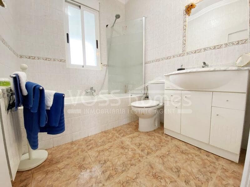 4 soveværelse Villa til salg i Huercal-Overa med swimmingpool - € 405.000 (Ref: 8530686)