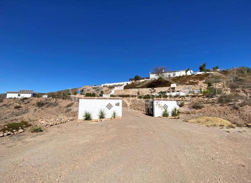 4 bedroom Finca/Country House for sale in Huercal-Overa with pool - € 279,950 (Ref: 8582929)