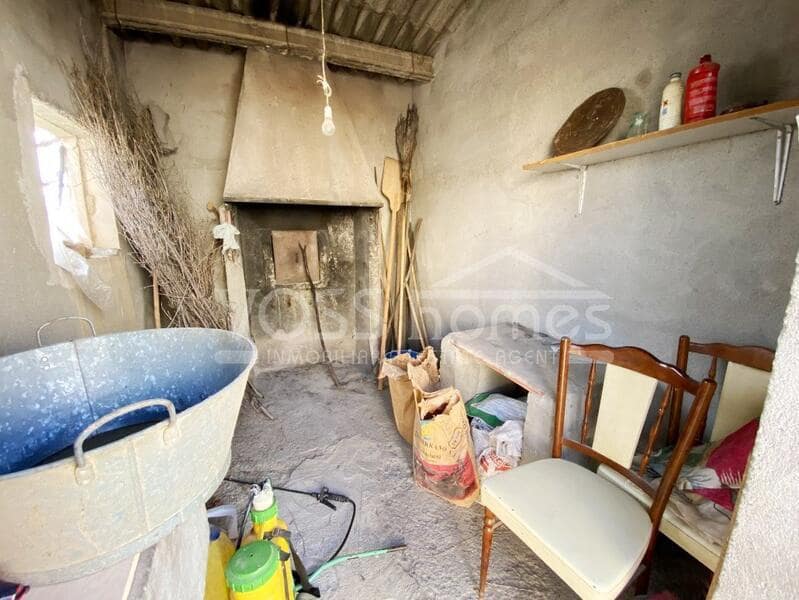 4 soveværelse Finca/Landehus til salg i Huercal-Overa - € 109.000 (Ref: 8692082)