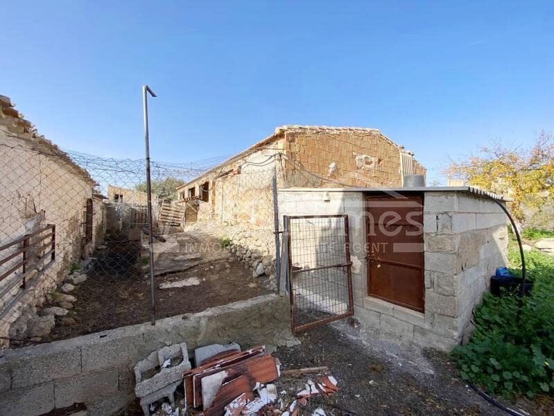 4 soveværelse Finca/Landehus til salg i Huercal-Overa - € 109.000 (Ref: 8692082)