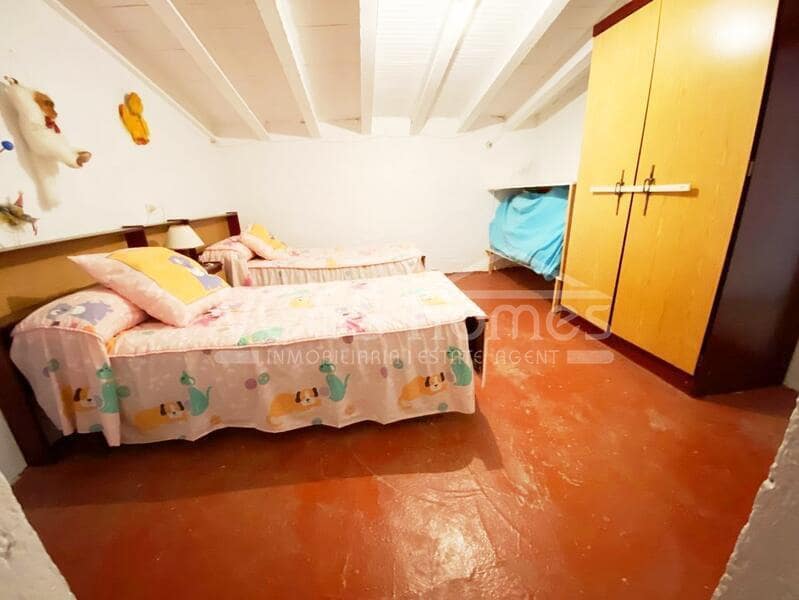 5 soveværelse Byhus til salg i Huercal-Overa - € 99.950 (Ref: 8702976)