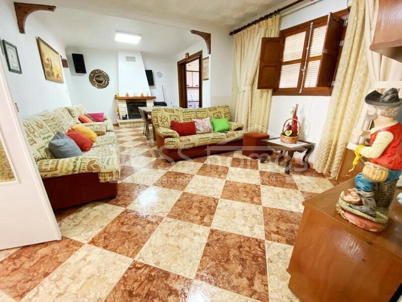 5 soveværelse Byhus til salg i Huercal-Overa - € 99.950 (Ref: 8702976)