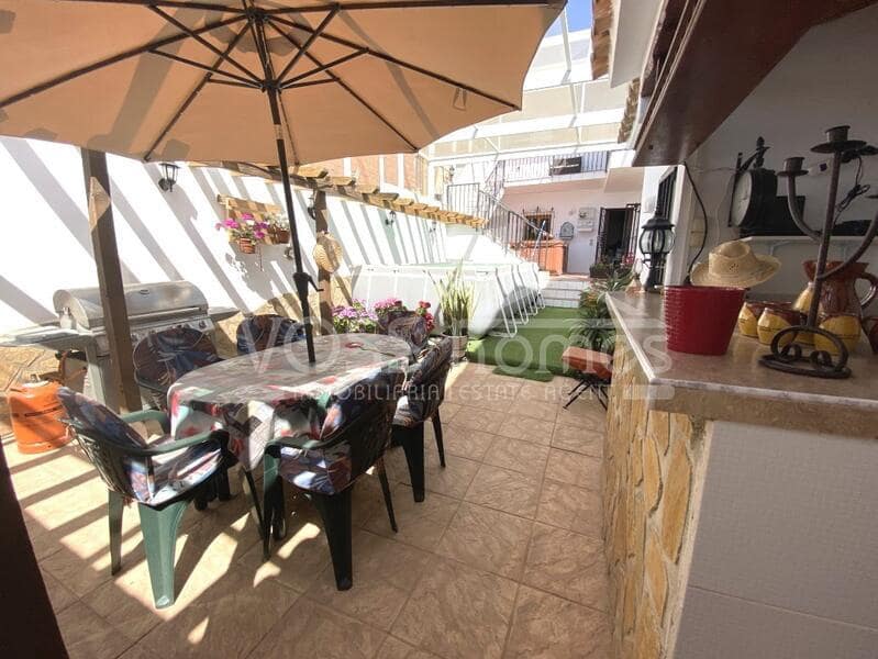 6 soveværelse Byhus til salg i Huercal-Overa med swimmingpool - € 299.950 (Ref: 8776727)