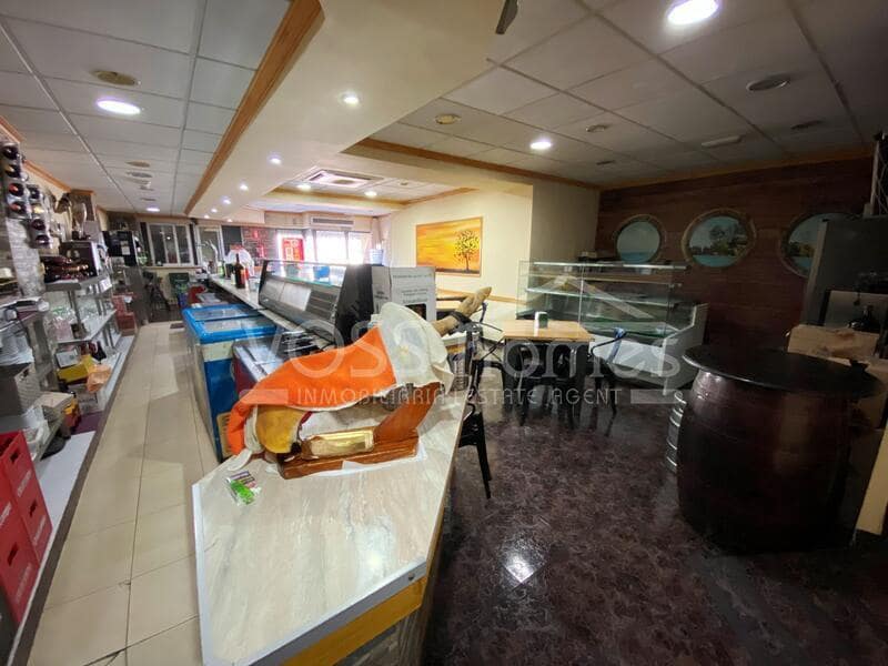 Kommersiell till salu i Huercal-Overa - 150 000 € (Ref: 8846616)