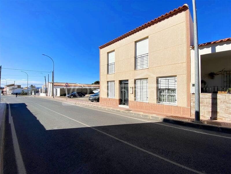 6 Zimmer Haus zu verkaufen in Huercal-Overa - 145.000 € (Ref: 8881963)