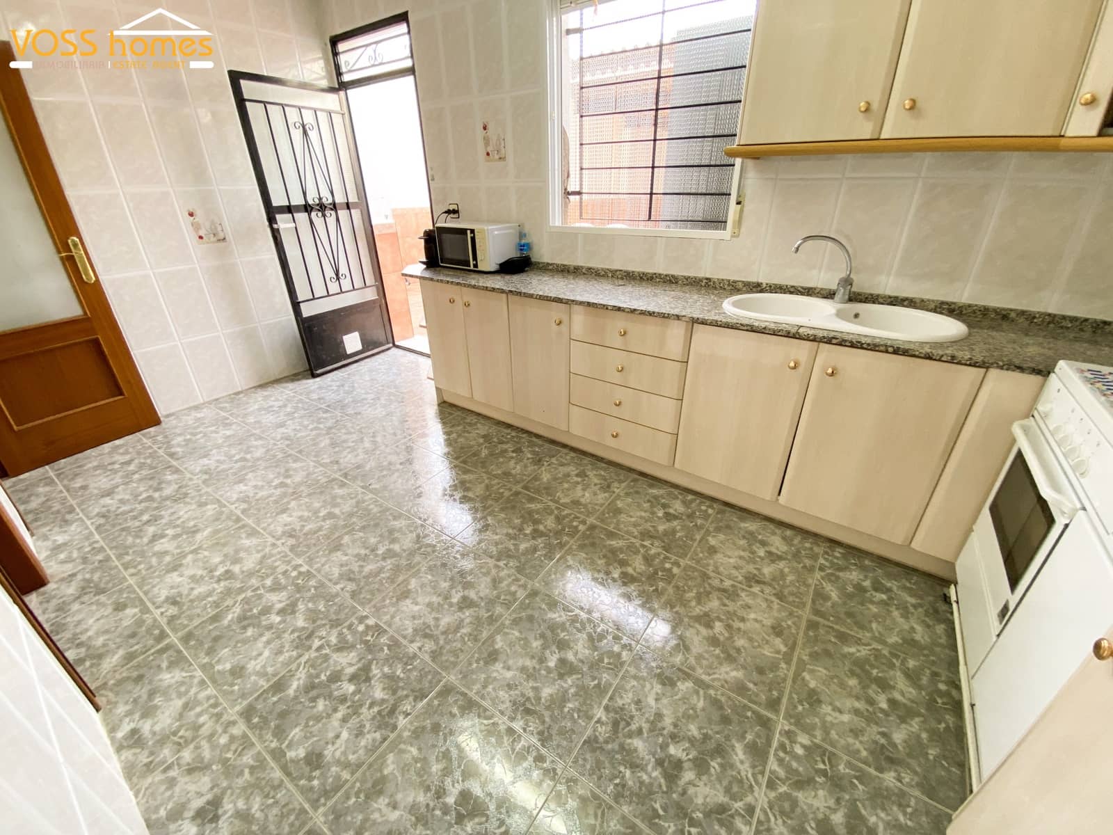6 sypialnia Dom na sprzedaż w Huercal-Overa z garażem - 145 000 € (Ref: 8881963)