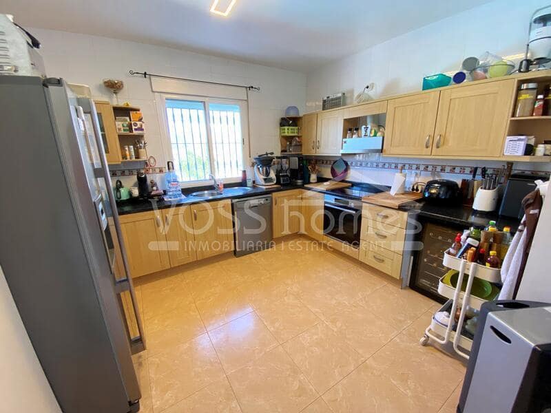 3 soveværelse Villa til salg i Huercal-Overa med swimmingpool - € 234.950 (Ref: 8916461)