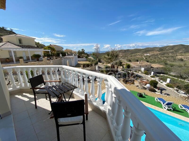 3 soveværelse Villa til salg i Huercal-Overa med swimmingpool - € 234.950 (Ref: 8916461)