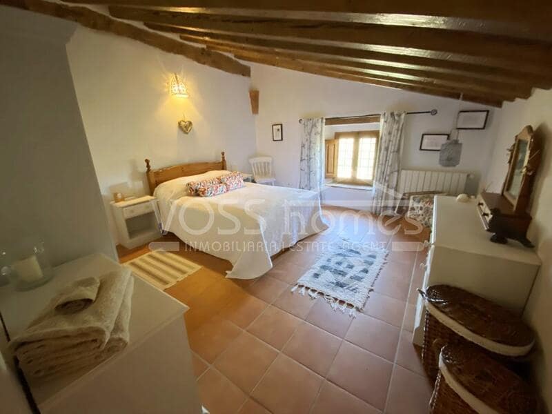 7 soveværelse Finca/Landehus til salg i Velez-Rubio med swimmingpool - € 695.000 (Ref: 8925488)