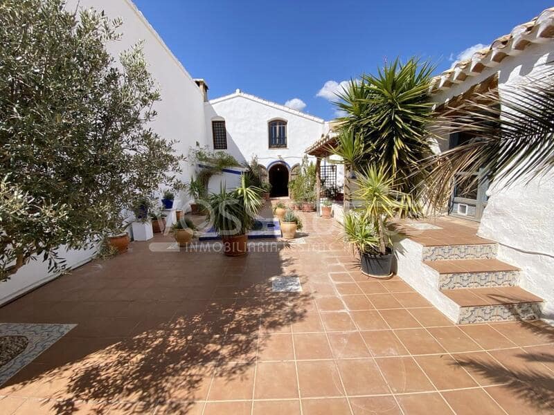 7 soveværelse Finca/Landehus til salg i Velez-Rubio med swimmingpool - € 695.000 (Ref: 8925488)