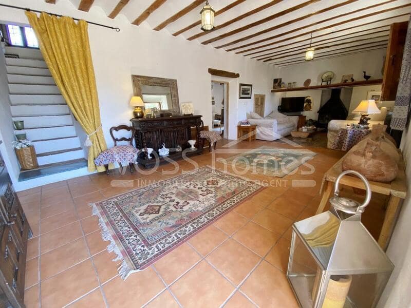 7 soveværelse Finca/Landehus til salg i Velez-Rubio med swimmingpool - € 695.000 (Ref: 8925488)