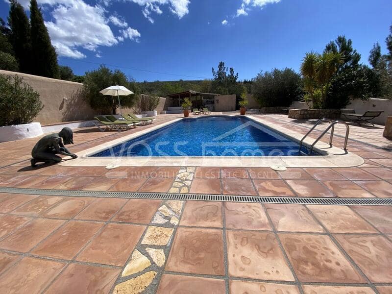 7 soveværelse Finca/Landehus til salg i Velez-Rubio med swimmingpool - € 695.000 (Ref: 8925488)