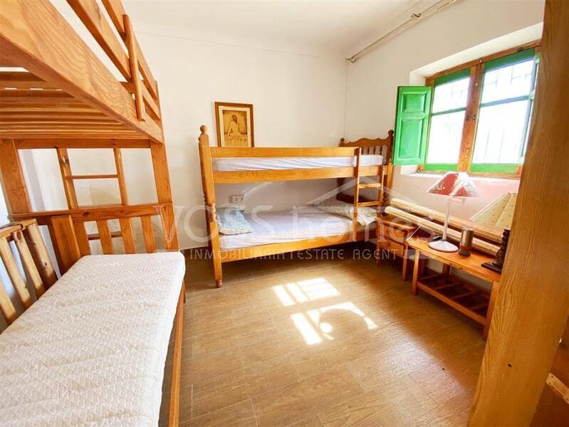 4 soveværelse Finca/Landehus til salg i Zurgena - € 125.000 (Ref: 8947440)