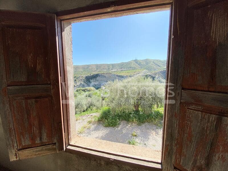 Dom na sprzedaż w Arboleas - 45 500 € (Ref: 8971144)