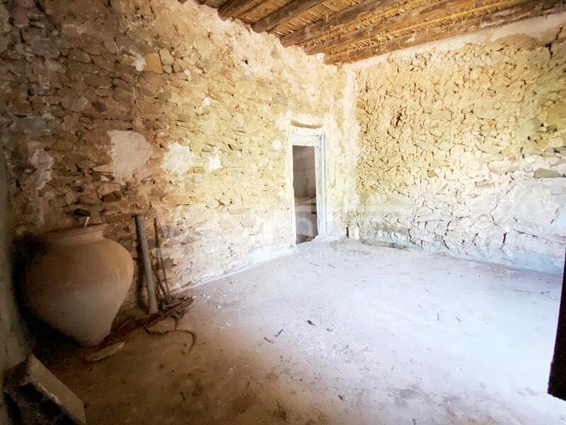 Dom na sprzedaż w Arboleas - 45 500 € (Ref: 8971144)