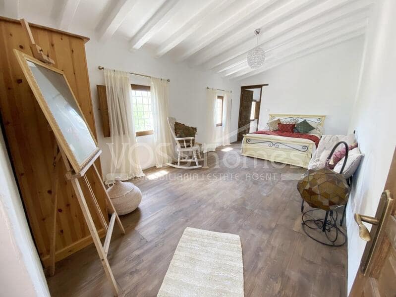 5 soveværelse Finca/Landehus til salg i Huercal-Overa - € 284.950 (Ref: 8971145)