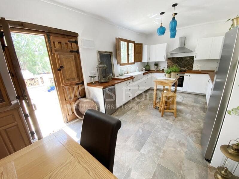 5 soveværelse Finca/Landehus til salg i Huercal-Overa - € 284.950 (Ref: 8971145)