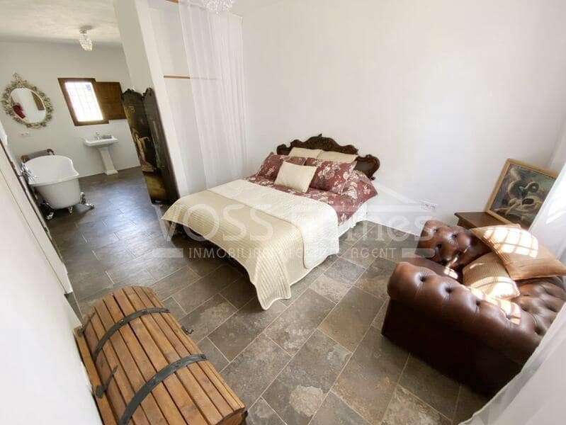 5 soveværelse Finca/Landehus til salg i Huercal-Overa - € 284.950 (Ref: 8971145)