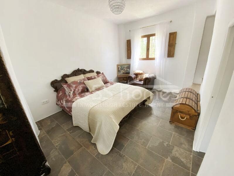 5 soveværelse Finca/Landehus til salg i Huercal-Overa - € 284.950 (Ref: 8971145)