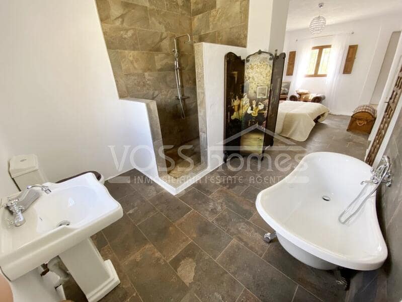 5 soveværelse Finca/Landehus til salg i Huercal-Overa - € 284.950 (Ref: 8971145)