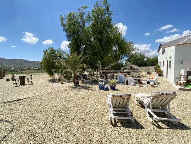 5 soveværelse Finca/Landehus til salg i Huercal-Overa - € 284.950 (Ref: 8971145)