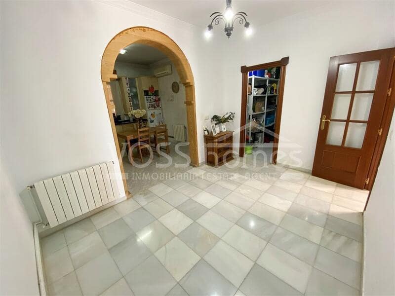 4 soveværelse Villa til salg i Huercal-Overa - € 240.000 (Ref: 8986596)