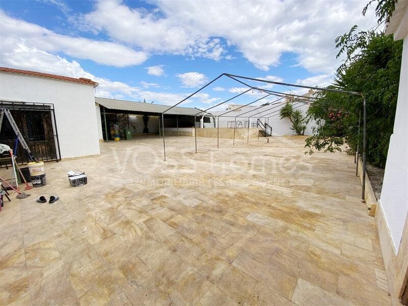 Erhverv til salg i La Alfoquia - € 155.000 (Ref: 9000195)