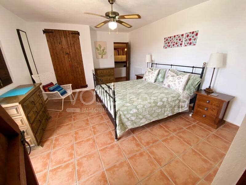 9 soverom Finca/Herregård til salgs i Huercal-Overa med svømmebasseng - € 529 000 (Ref: 9009990)