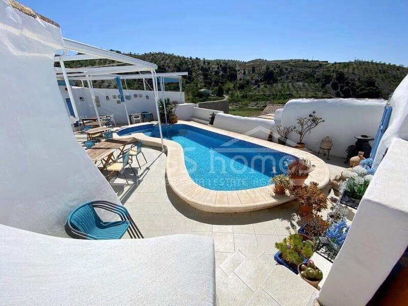 9 soverom Finca/Herregård til salgs i Huercal-Overa med svømmebasseng - € 529 000 (Ref: 9009990)