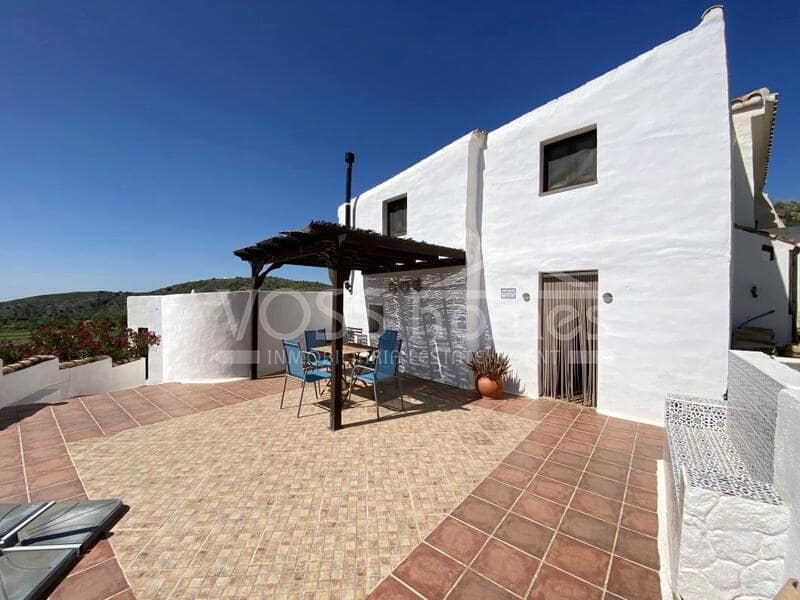 9 soverom Finca/Herregård til salgs i Huercal-Overa med svømmebasseng - € 529 000 (Ref: 9009990)