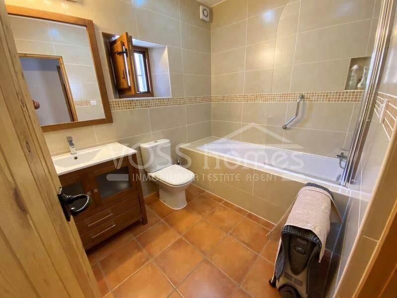 9 bedroom Finca/Country House for sale in Huercal-Overa - € 299,950 (Ref: 9013022)