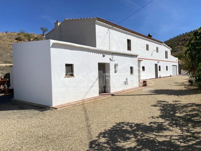 9 bedroom Finca/Country House for sale in Huercal-Overa - € 299,950 (Ref: 9013022)