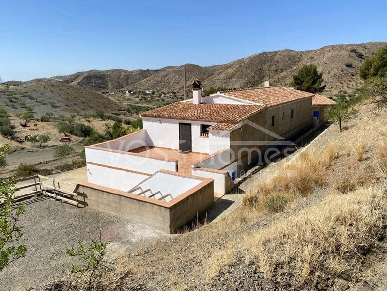 9 bedroom Finca/Country House for sale in Huercal-Overa - € 299,950 (Ref: 9013022)
