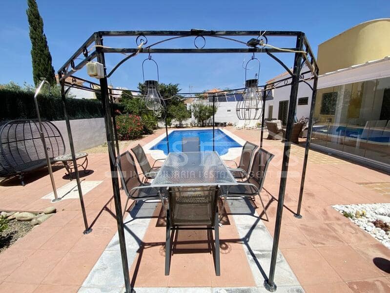 3 slaapkamer Villa te koop in La Alfoquia met zwembad - € 229.950 (Ref: 9019780)